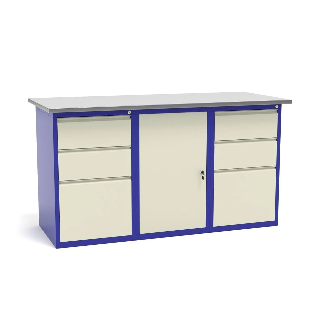 Верстак слесарный трехтумбовый СВ-3Т.03.01.03.16