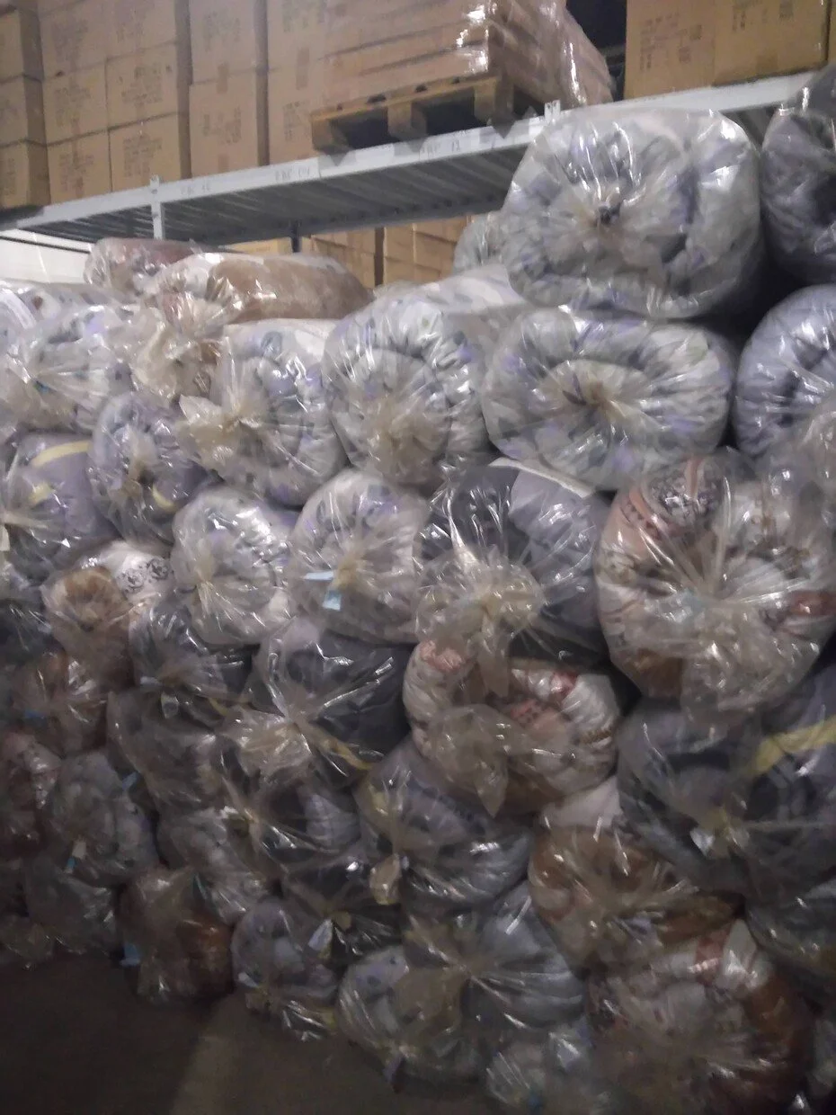 Фото кровать двухъярусная эконом-2/190х70 с постельными принадлежностями